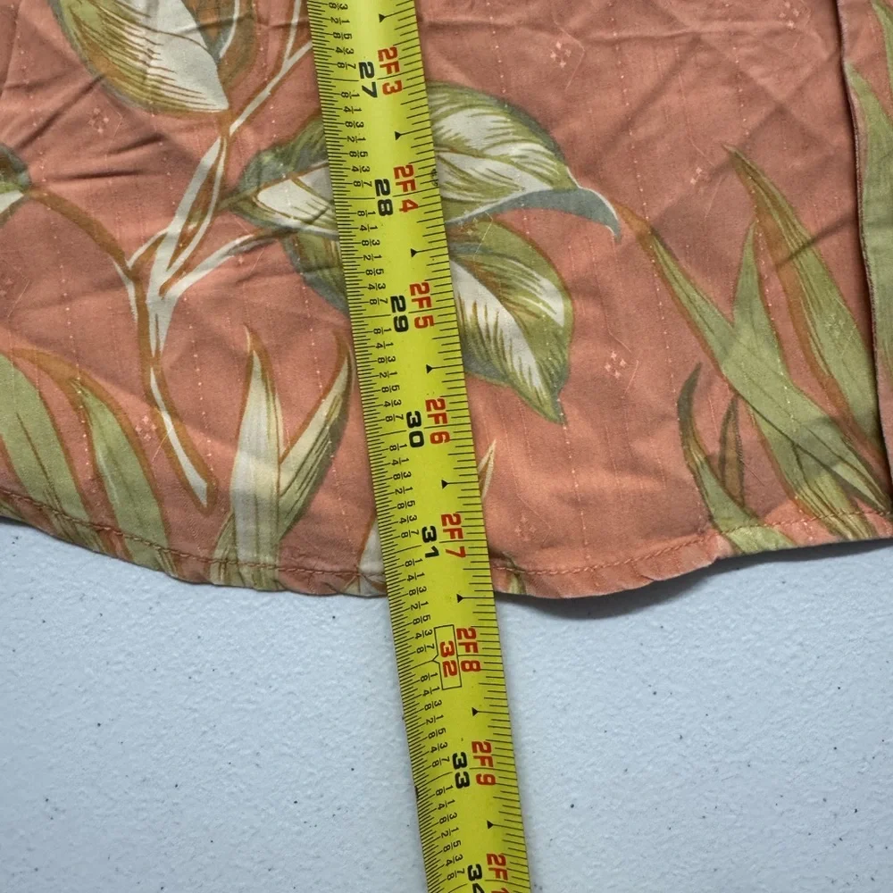 Vintage Tommy Bahama Coral and Green Leaf Shirt - Picture 5 of 5